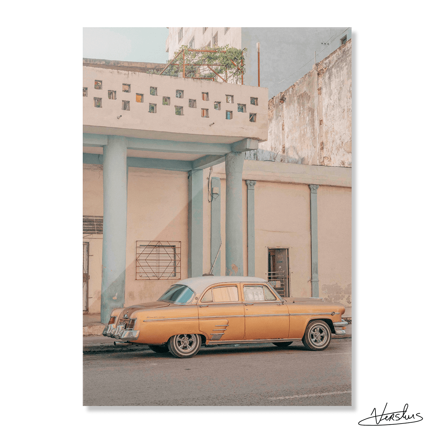 Havana Golden Car